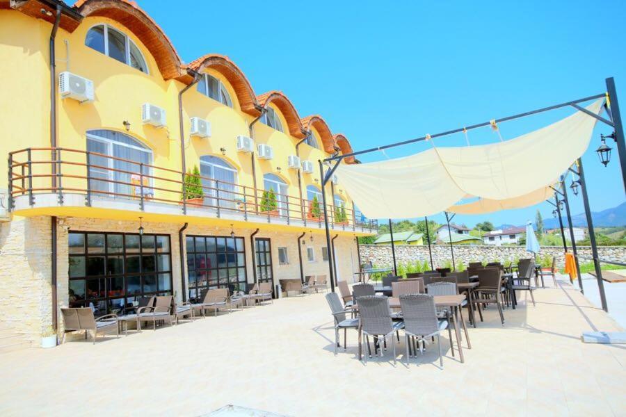 Ieşelniţa Mai Danube酒店 外观 照片