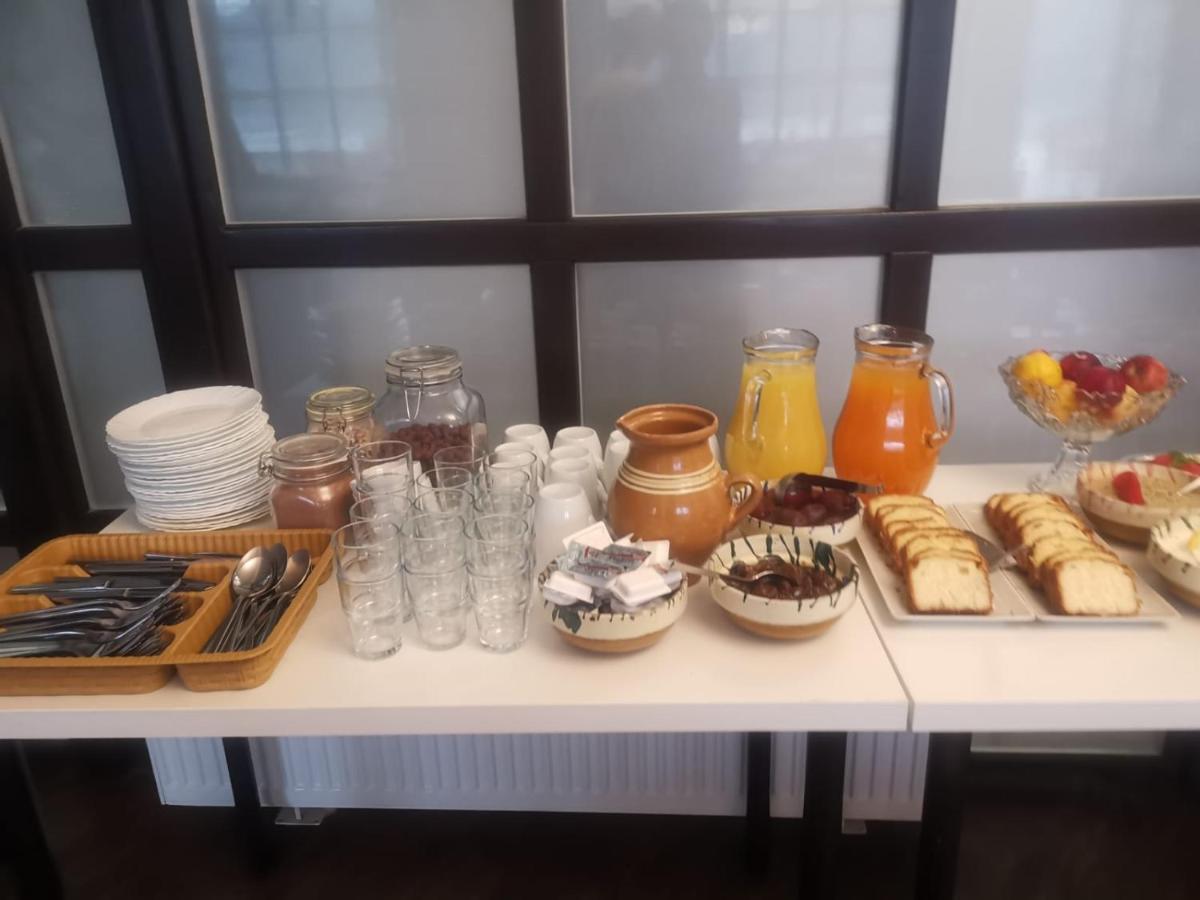 Ieşelniţa Mai Danube酒店 外观 照片